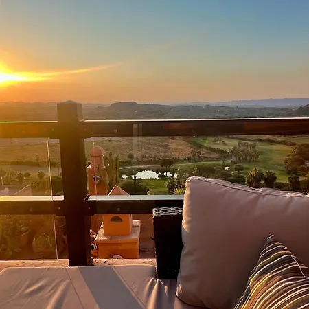 Apartament Magnificent Mar'y'golf With Spectacular View! High-speed Internet, Remote Work *